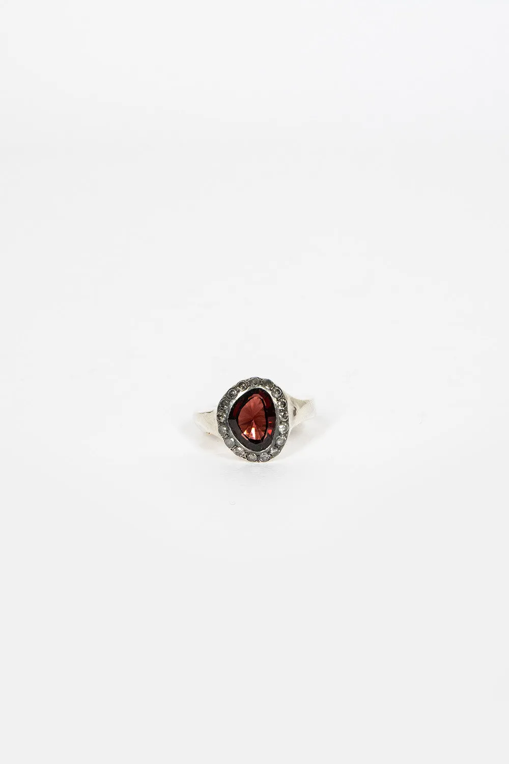 Grayle Ring Silver/Garnet