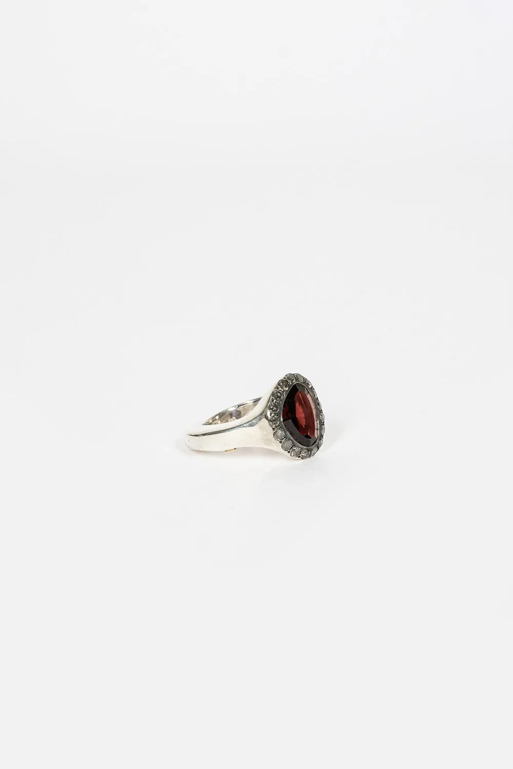 Grayle Ring Silver/Garnet