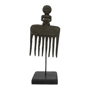 Kuba Figural Comb on Stand 06