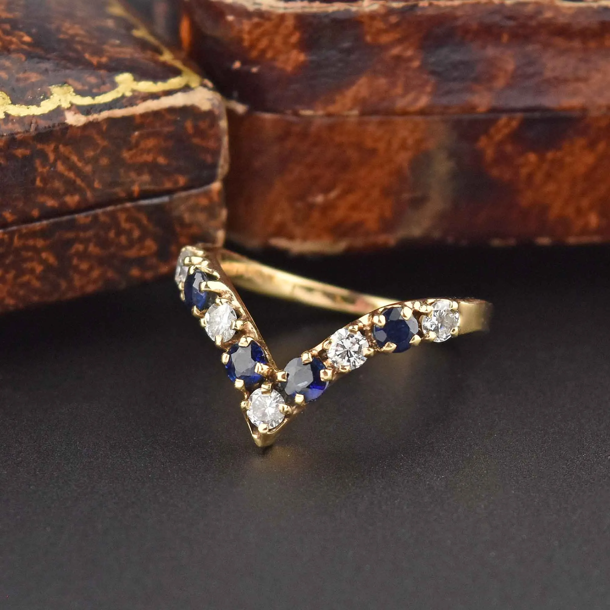 Vintage 14K Gold Sapphire Diamond Chevron Ring